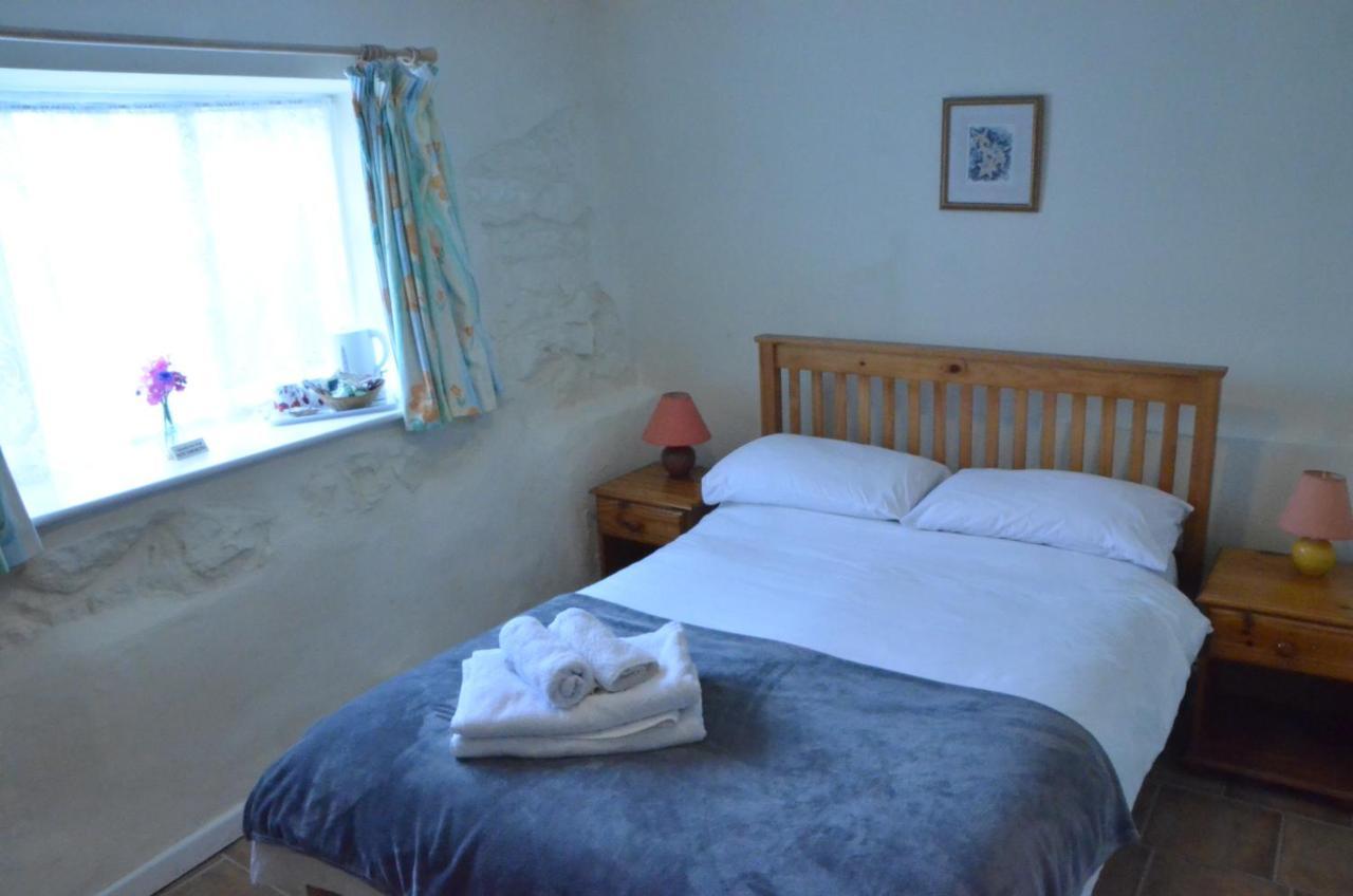 The Royal Oak Inn Dunsford Экстерьер фото